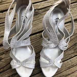 Foini Night white heels